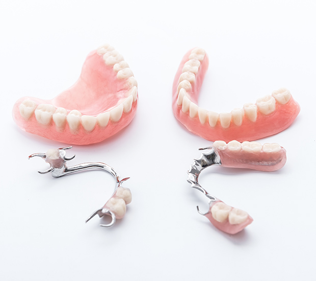 Milwaukee Dentures and Partial Dentures